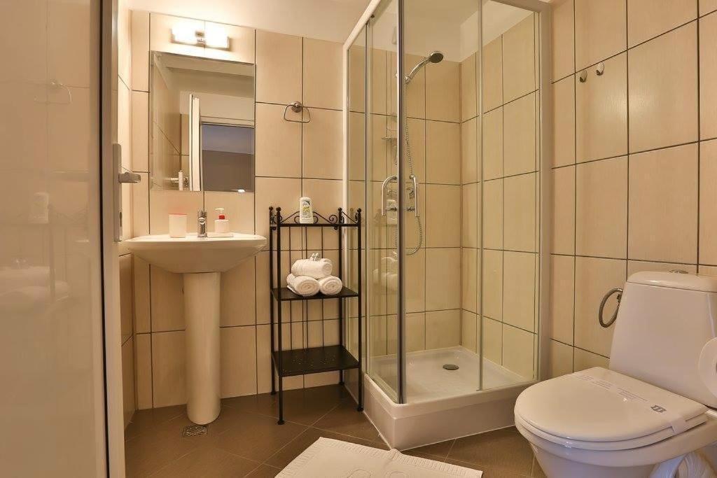 Pensiunea La Padure Cheia, Prahova Hotel Maneciu ภายนอก รูปภาพ