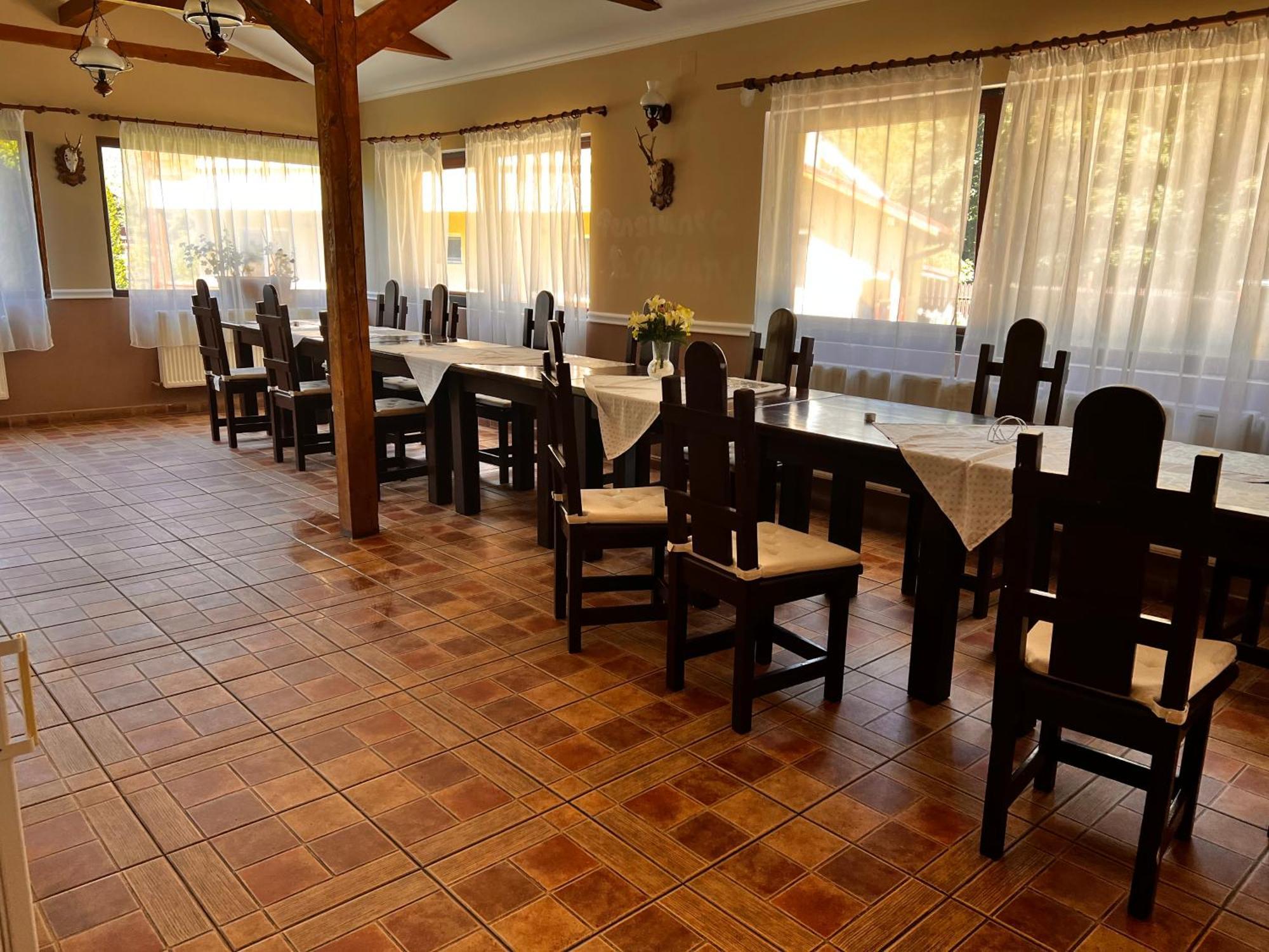 Pensiunea La Padure Cheia, Prahova Hotel Maneciu ภายนอก รูปภาพ